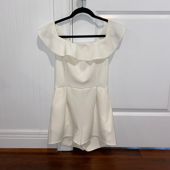 OML: White Romper - Picture 4 of 5